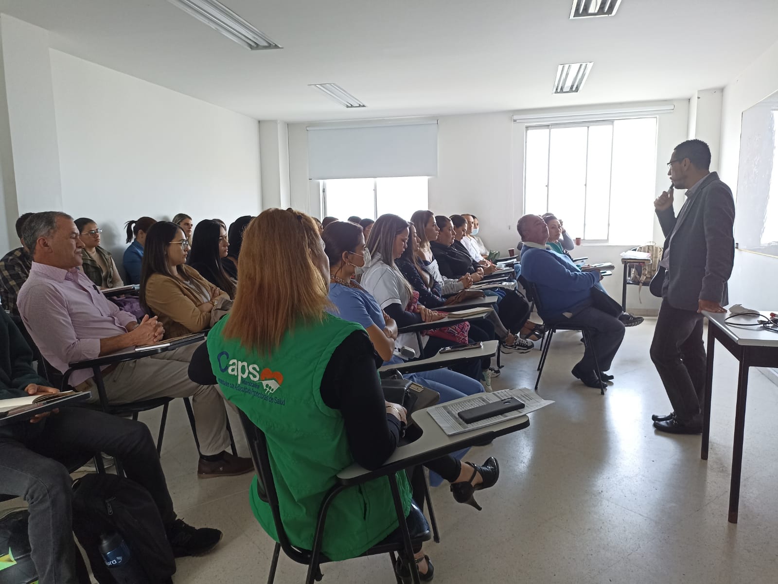 Graduado UAM Alejandro Prieto dicta capacitación en Atención Primaria en Salud