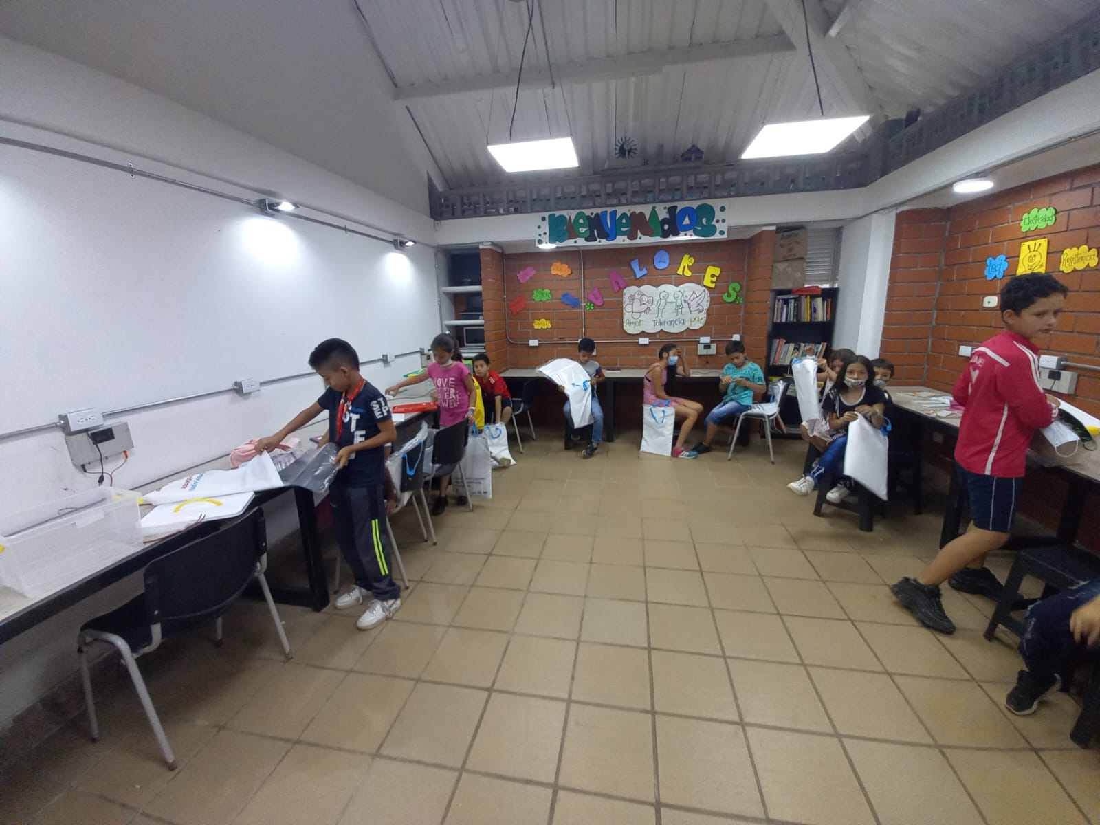 El graduado de la UAM trabaja con 30 niños, niñas y jóvenes