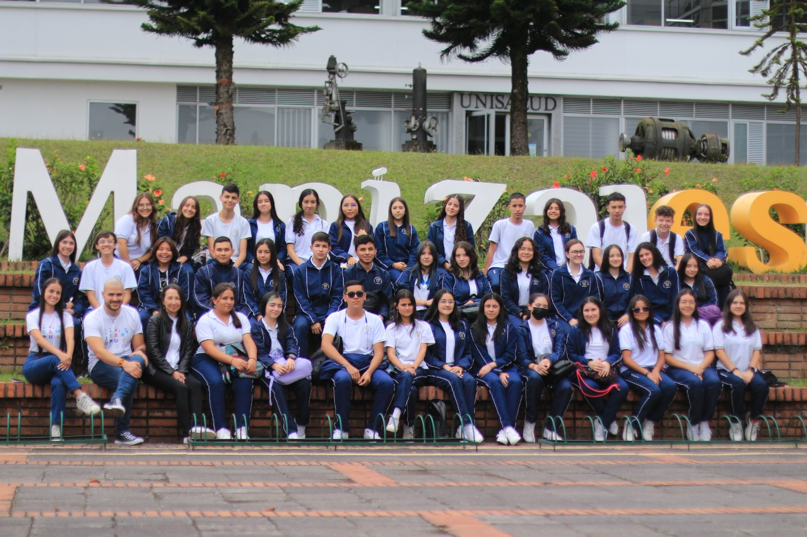 Ruta Cientìfica pasó por la Universidad Nacional.