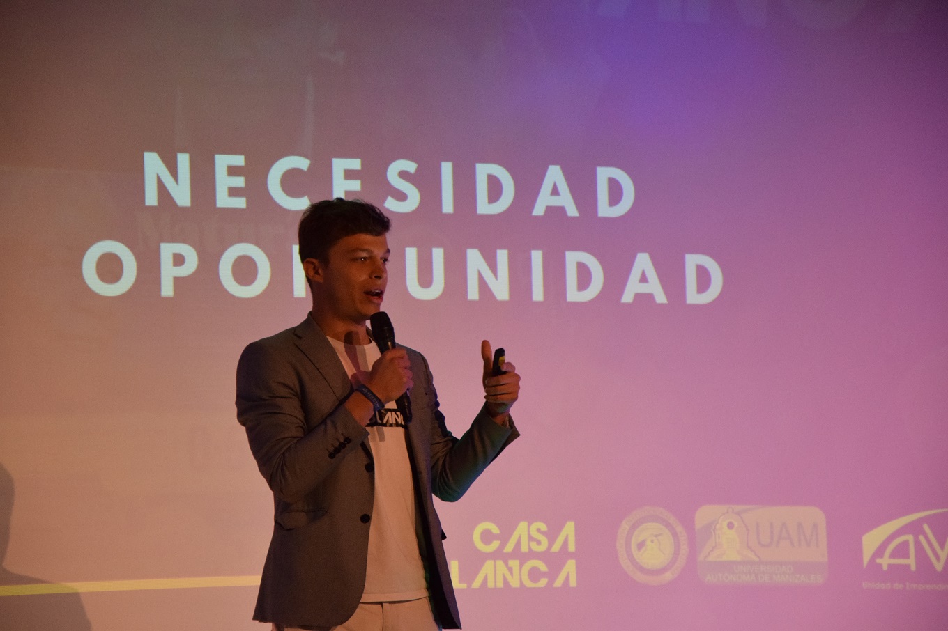 Victor Raúl Jiménez, Casa blanca, UAM Toks Deporte y Emprendimiento