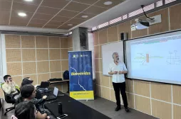 Profesor internacional experto en nanotecnología visitó la UAM.