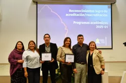 Diseño Industrial y Maestría en Discapacidad UAM celebran su acreditación Decanos y coordinadores de Diseño industrial y maestría en discapacidad reciben acreditación