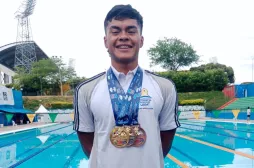 Estudiante UAM gana oro, plata y bronce en los Juegos Nacionales Universitarios 2025 Tomás Escobar Bañol con sus medallas