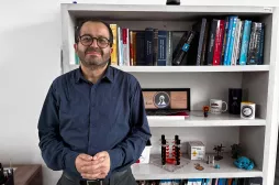 Graduado UAM asume la dirección del Periódico La Patria