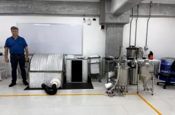 Empresario y estudiante del Doctorado en Ingeniería dona equipos a la UAM