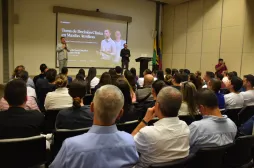 Actualización en odontología con conferencia internacional sobre maxilas atróficas