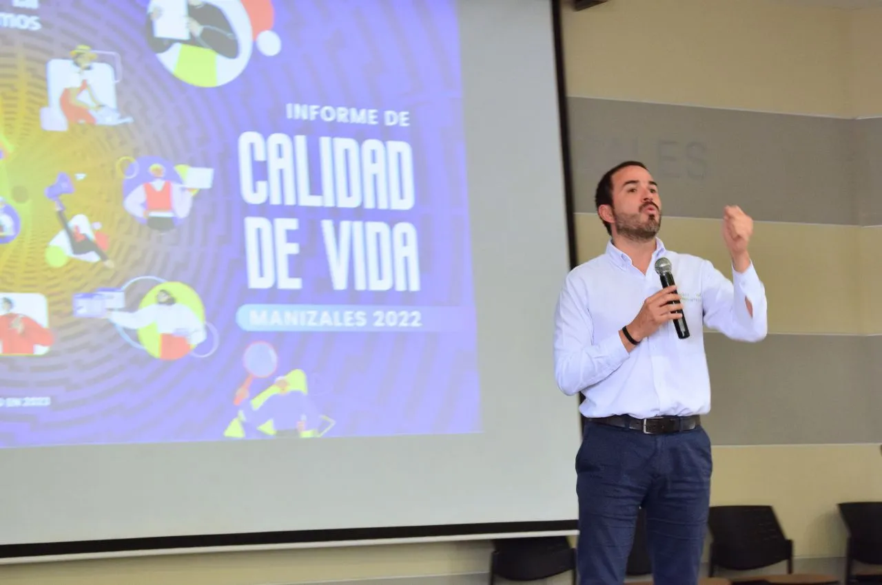 El programa de Economía participa en la socialización de los Resultados de Manizales Cómo Vamos 