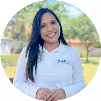 Estudiante de la Especialización en Energías Renovables Keilys Padilla