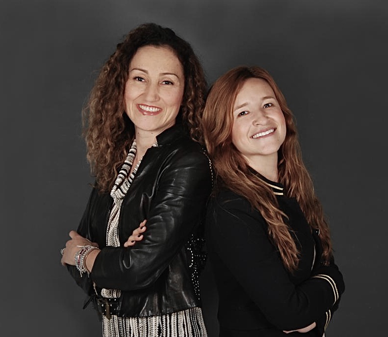 Greta Aguilar y María Isabel Ramírez